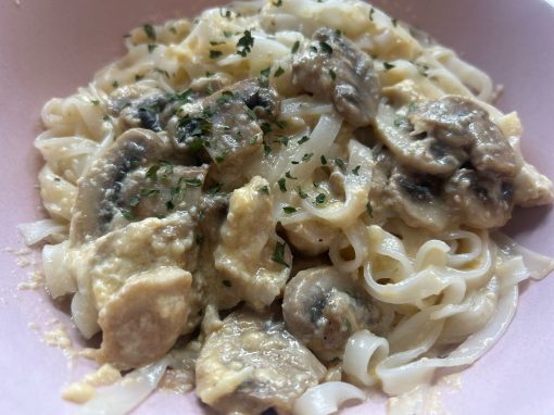 Fideos de arroz a la carbonara